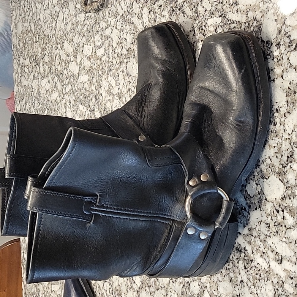 Men's FRYE Chelsea boots 10 black